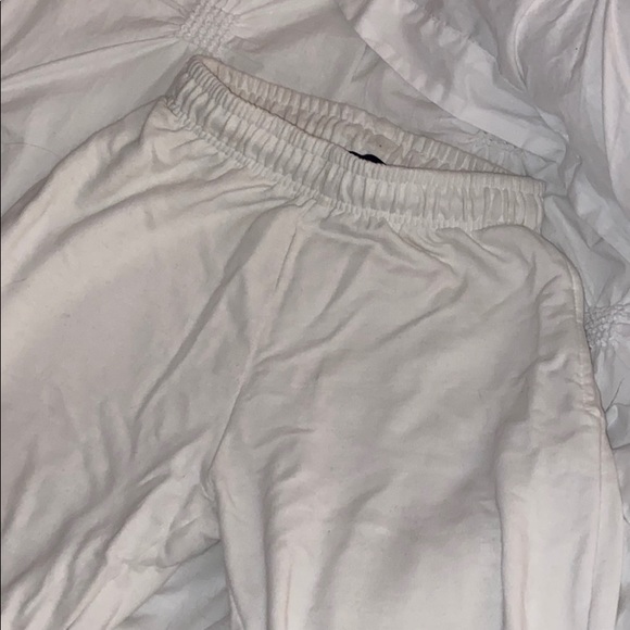 White casual jogger - Picture 2 of 7